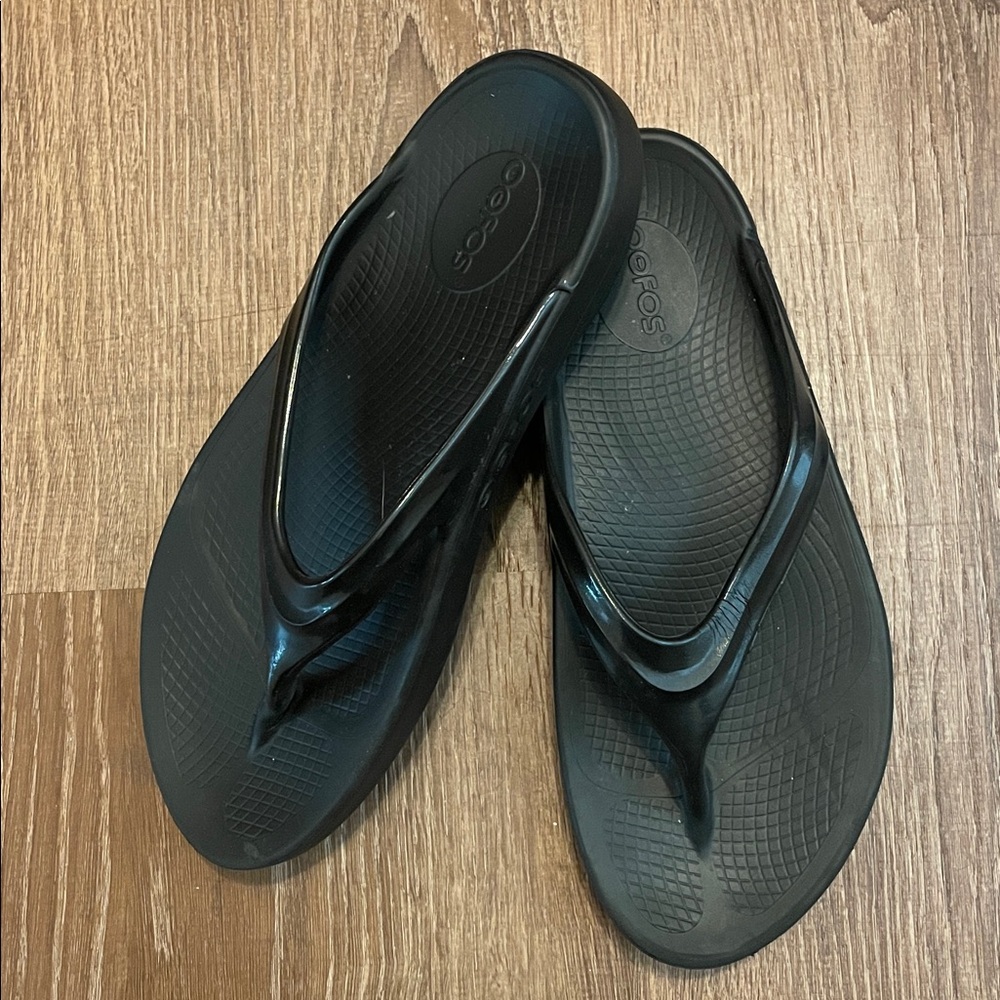 Women’s OOFOS Black Flip Flops EU 41/ US 10 See pictures - Picture 4 of 13